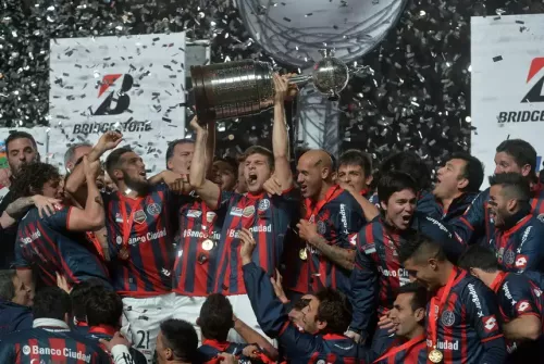 San Lorenzo - Argentina - Campeões Copa Libertadores 2014