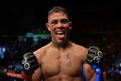 Caio Borralho celebrando vitória no UFC